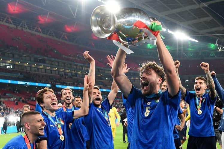 欧洲杯夺冠庆祝