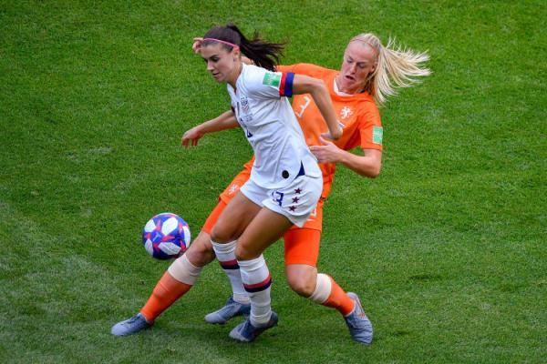 女足直播:美国VS荷兰的相关图片